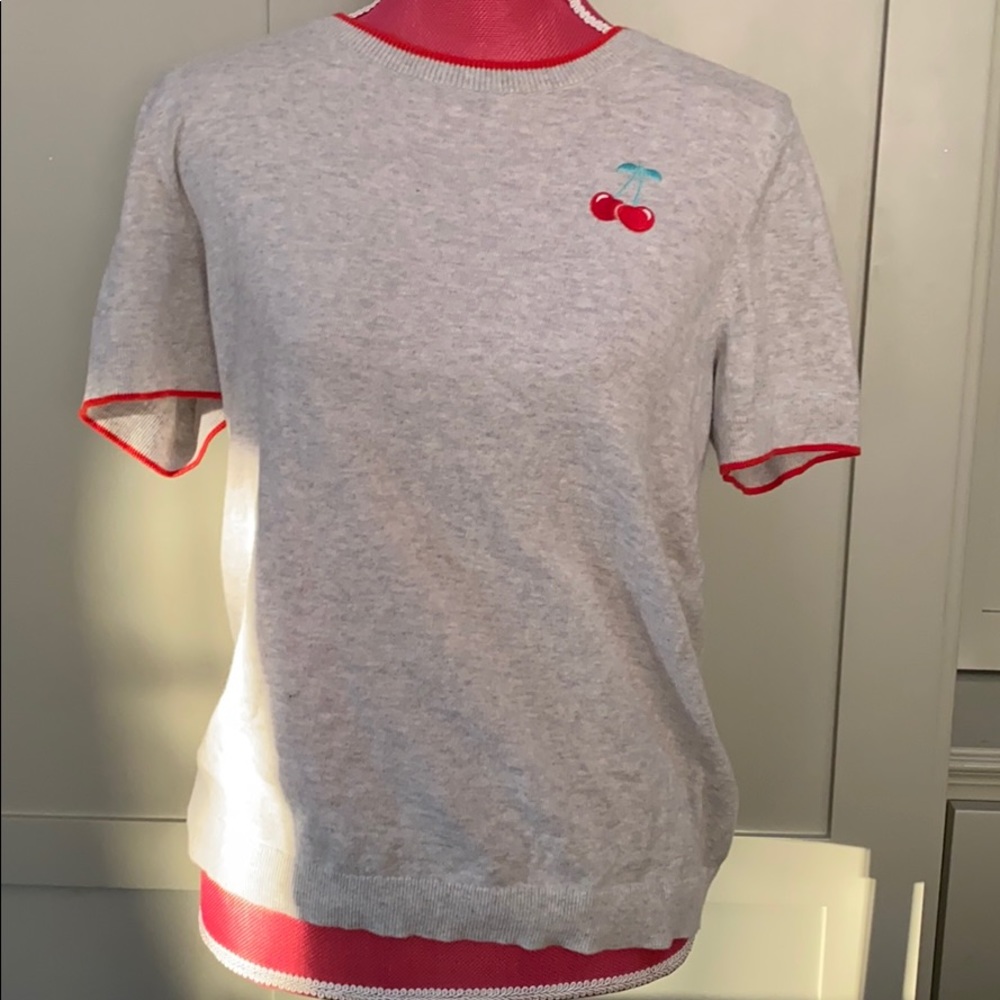 grey cherry top, gently used!!